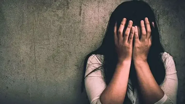 আড়াইহাজারে শ্যালকের স্ত্রীকে ধর্ষেণের দায়ে বোন জামাই আটক স্ত্রীকে ধর্ষেণের