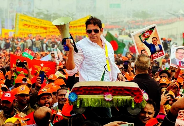 তারেক রহমানকে সংবর্ধণা জানাতে দিপু ভুইয়ার নেতৃত্বে লাখো জনতার ঢল